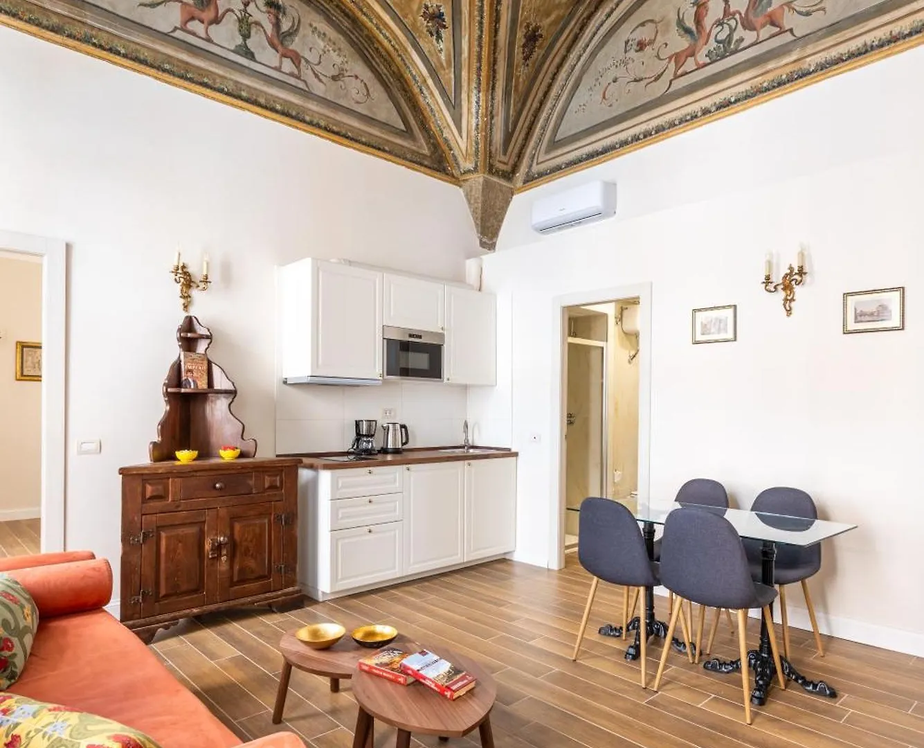 Pantheon Apartment - Piccola Roma Italy