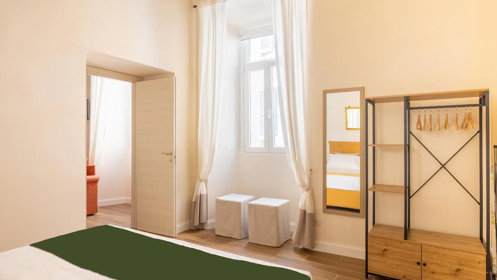 Pantheon Apartment - Piccola Roma Italy