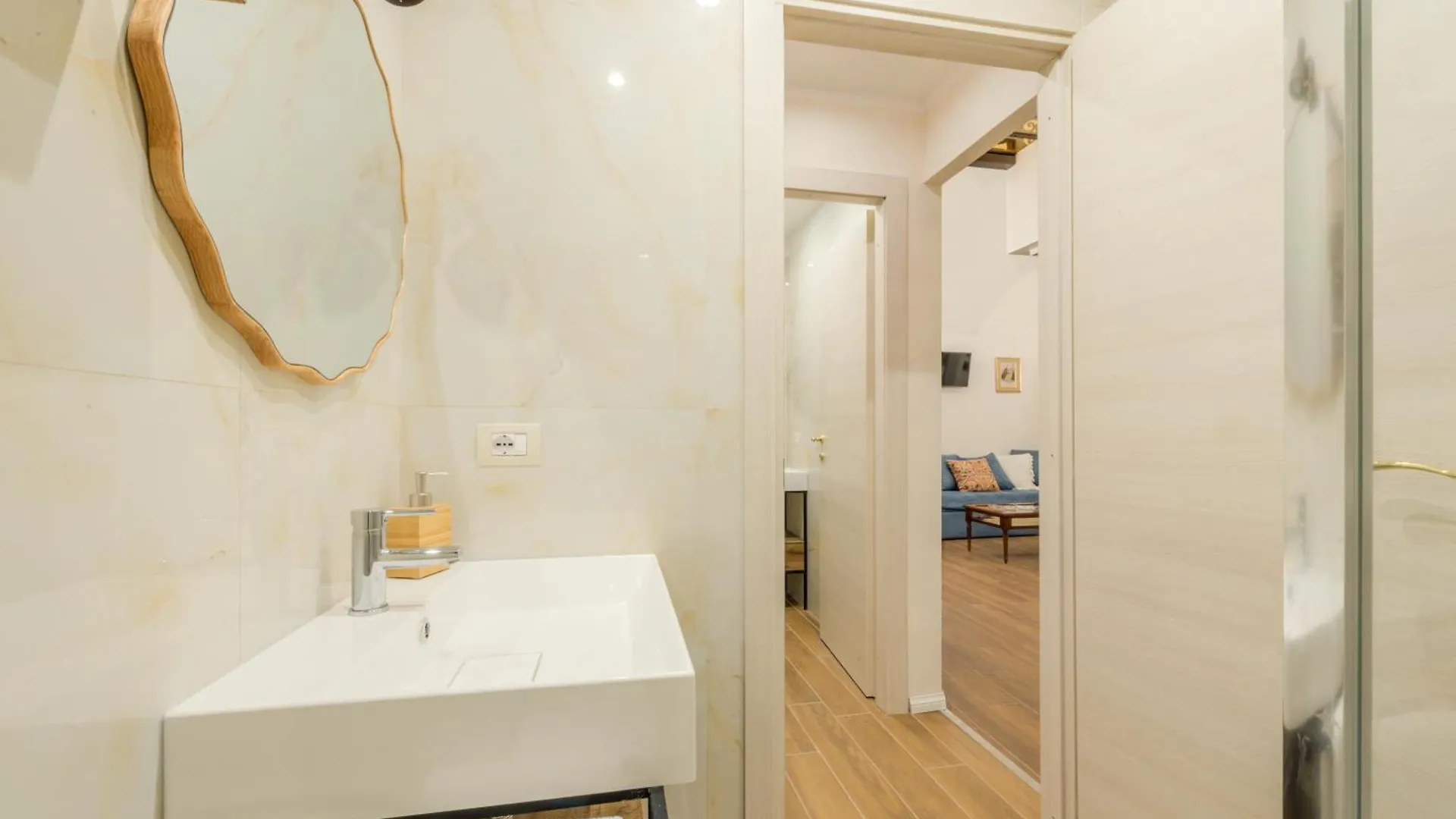 Pantheon Apartment - Piccola Roma  Rome