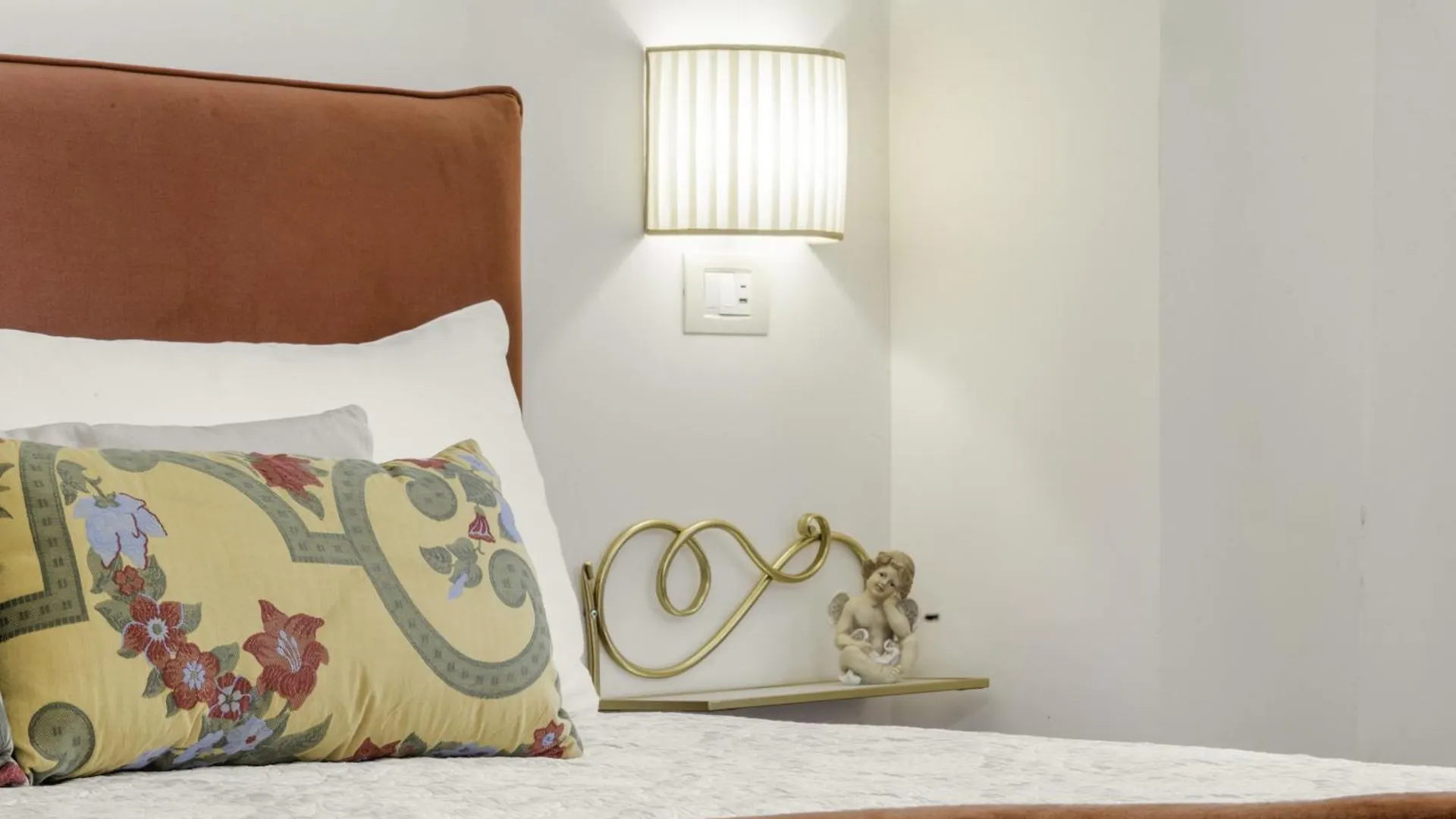 Pantheon Apartment - Piccola Roma Italy